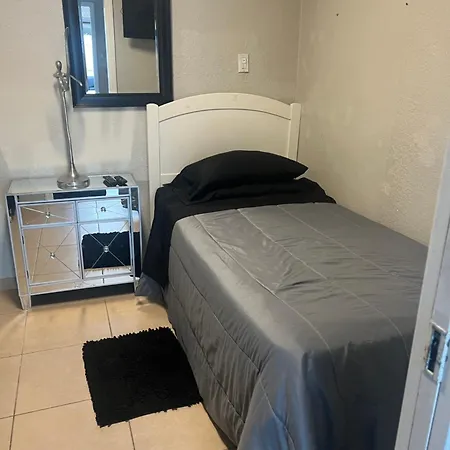 Bedroom Private Miami Exterior photo